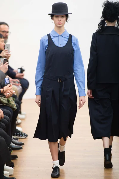 Look 29